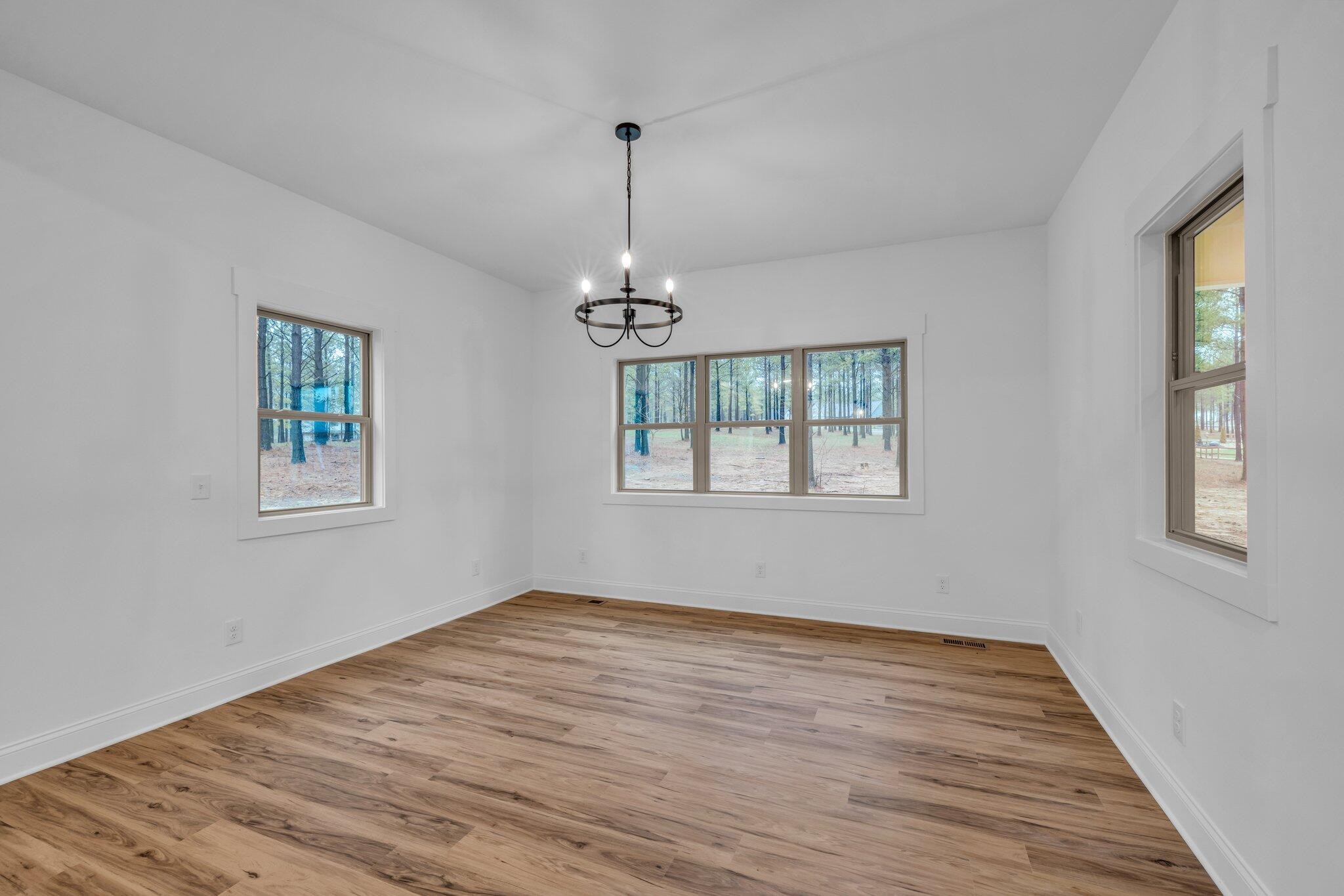 1075 Cumberland Circle