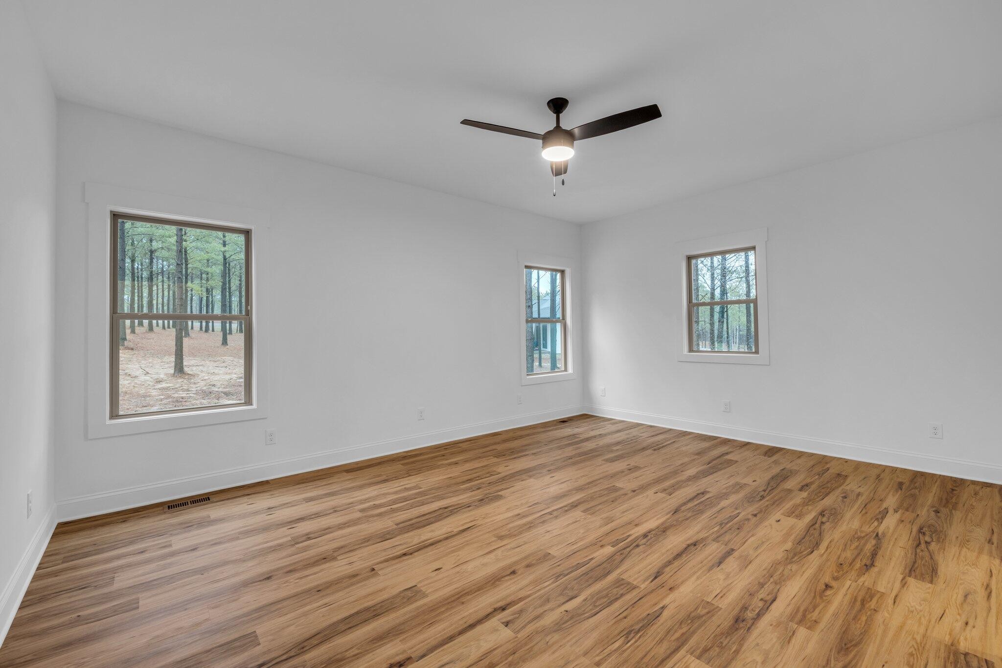 1075 Cumberland Circle