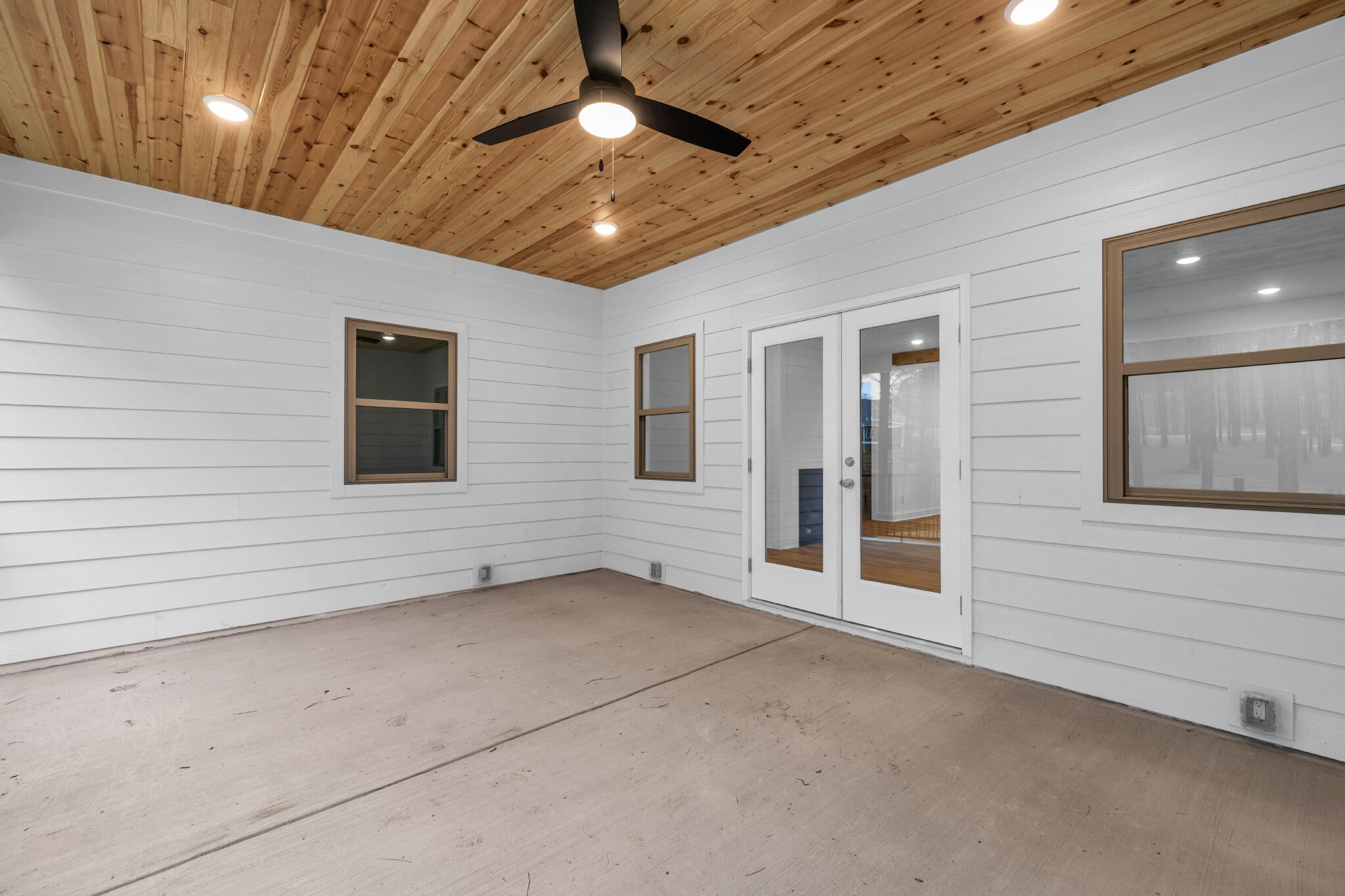 1075 Cumberland Circle