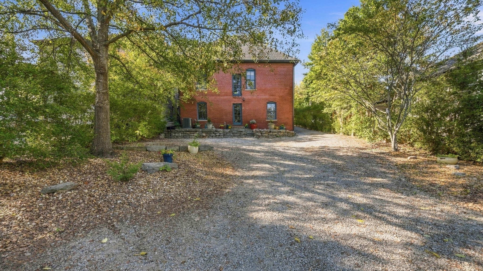 534 Central Avenue