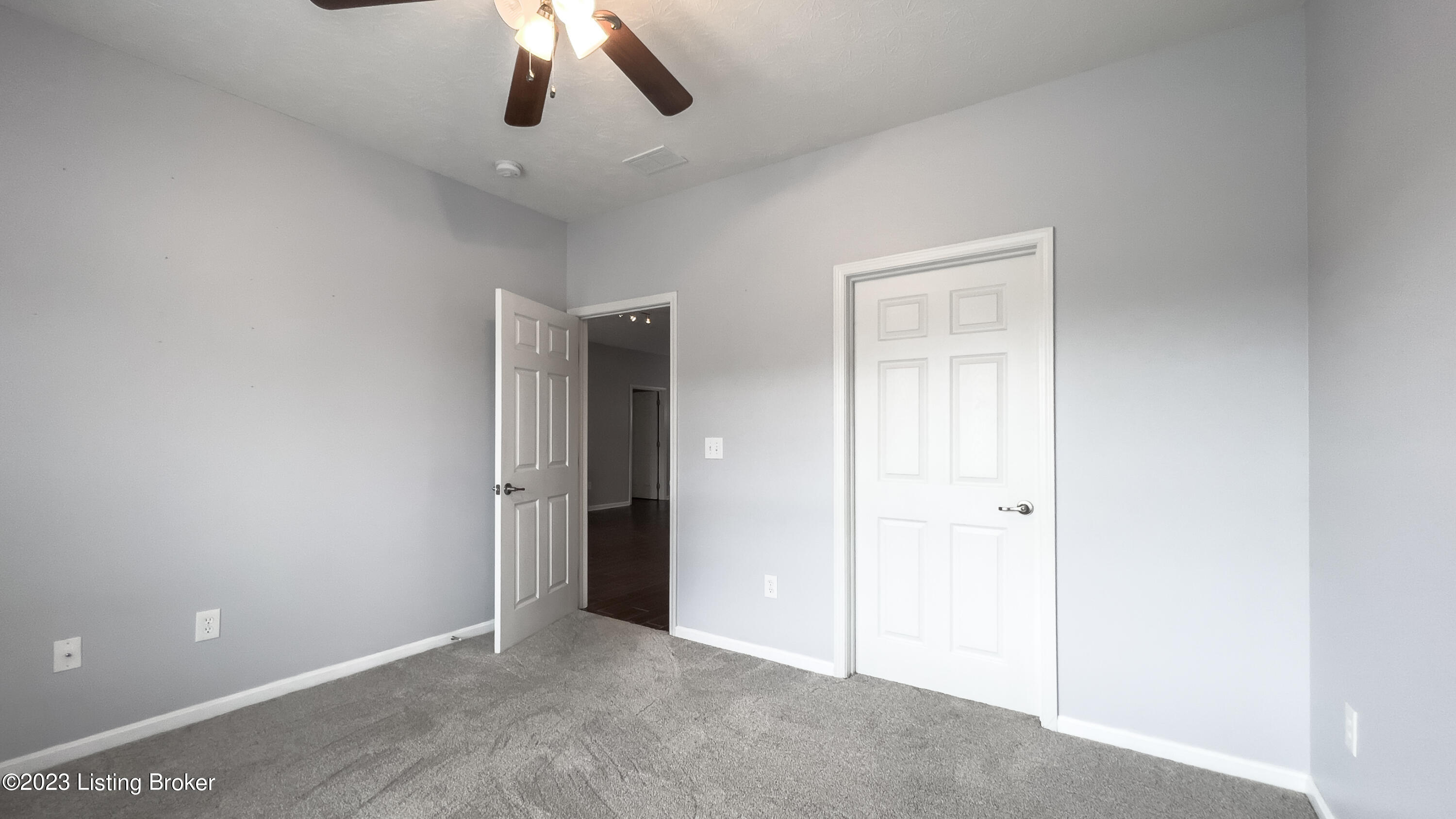 9402 Clubview Dr, 101