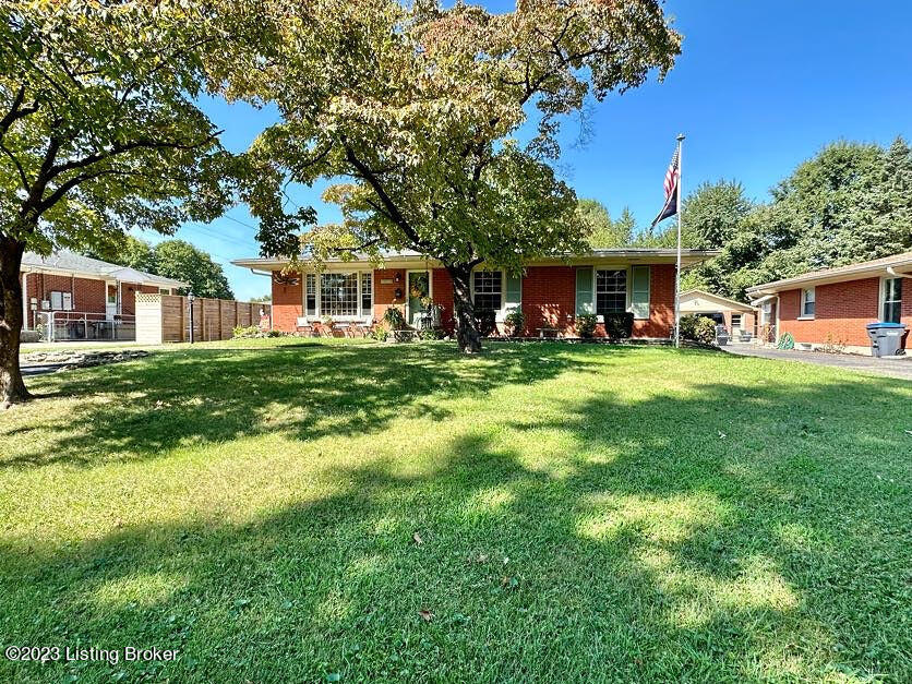8004 White Cedar Dr
