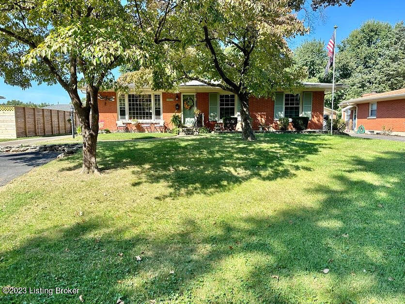 8004 White Cedar Dr