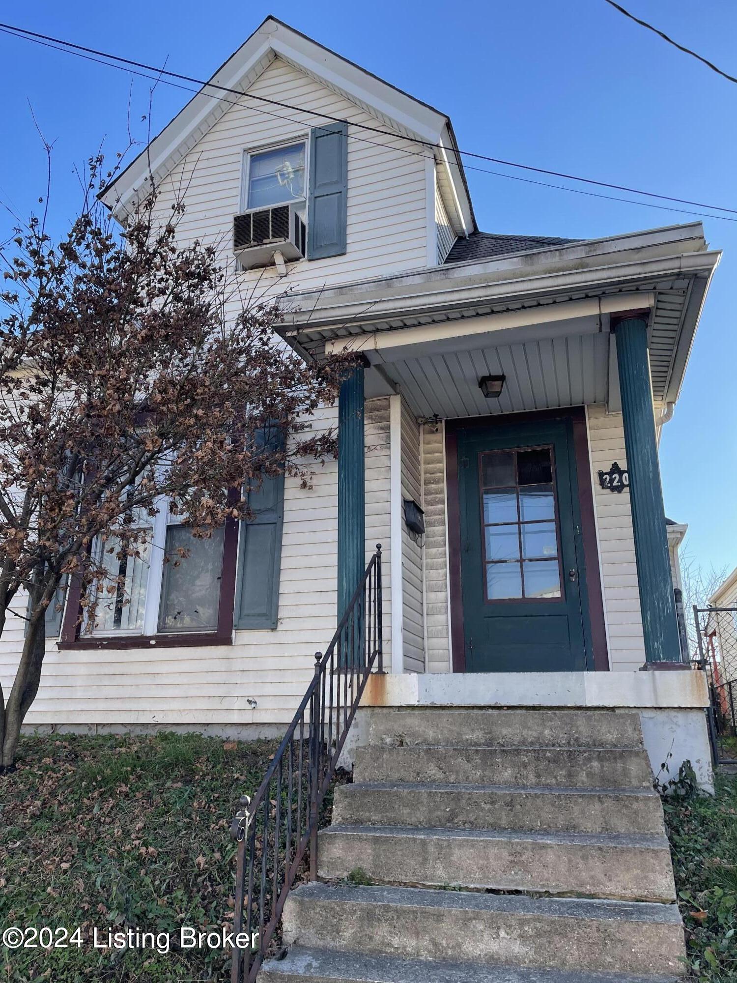 220 E Burnett Ave