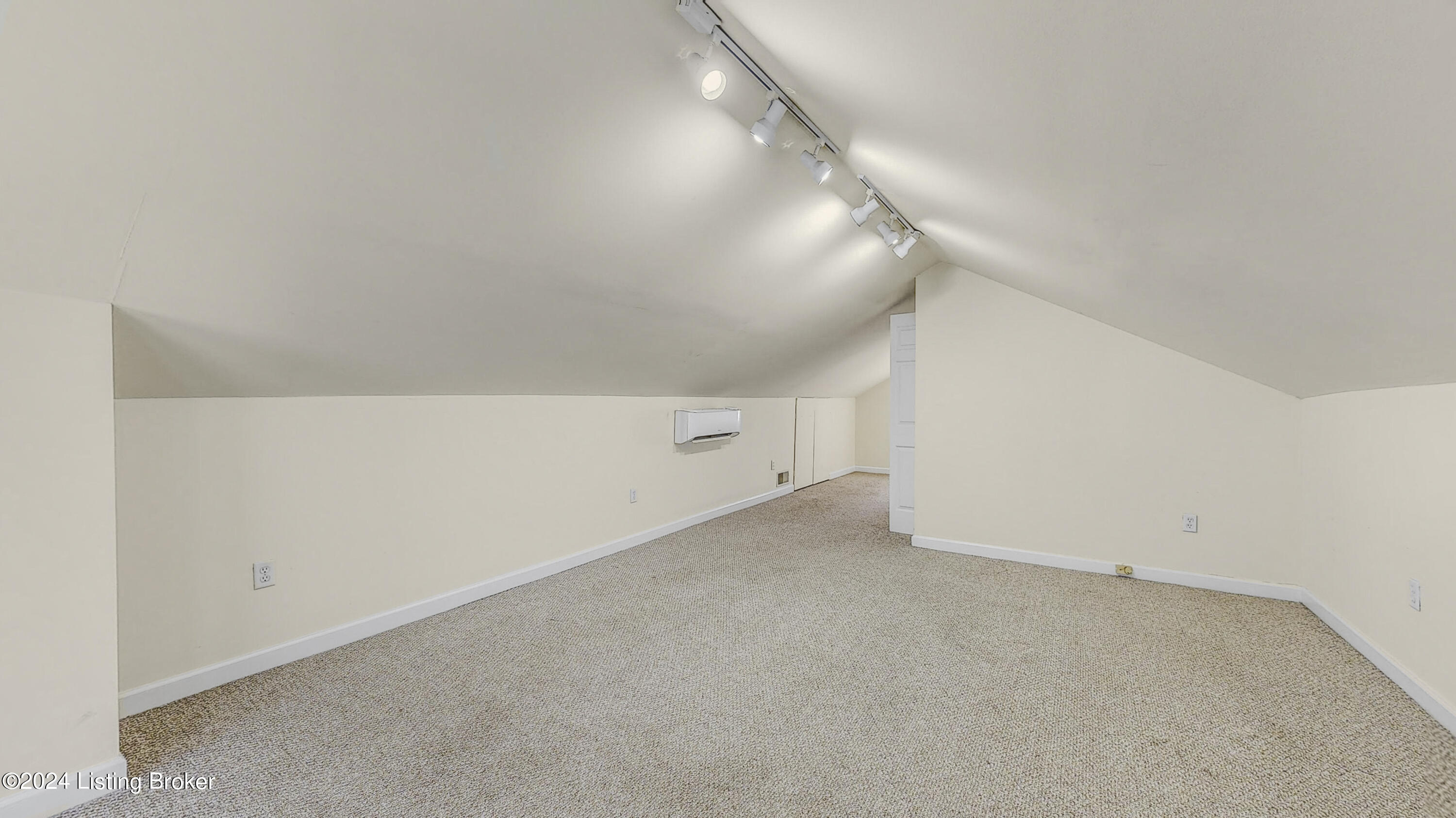 1430 Highland Ave