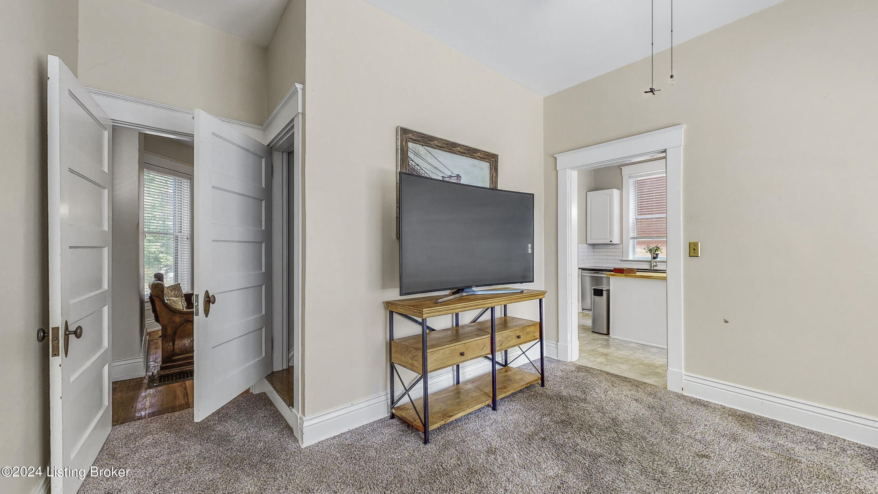 1430 Highland Ave