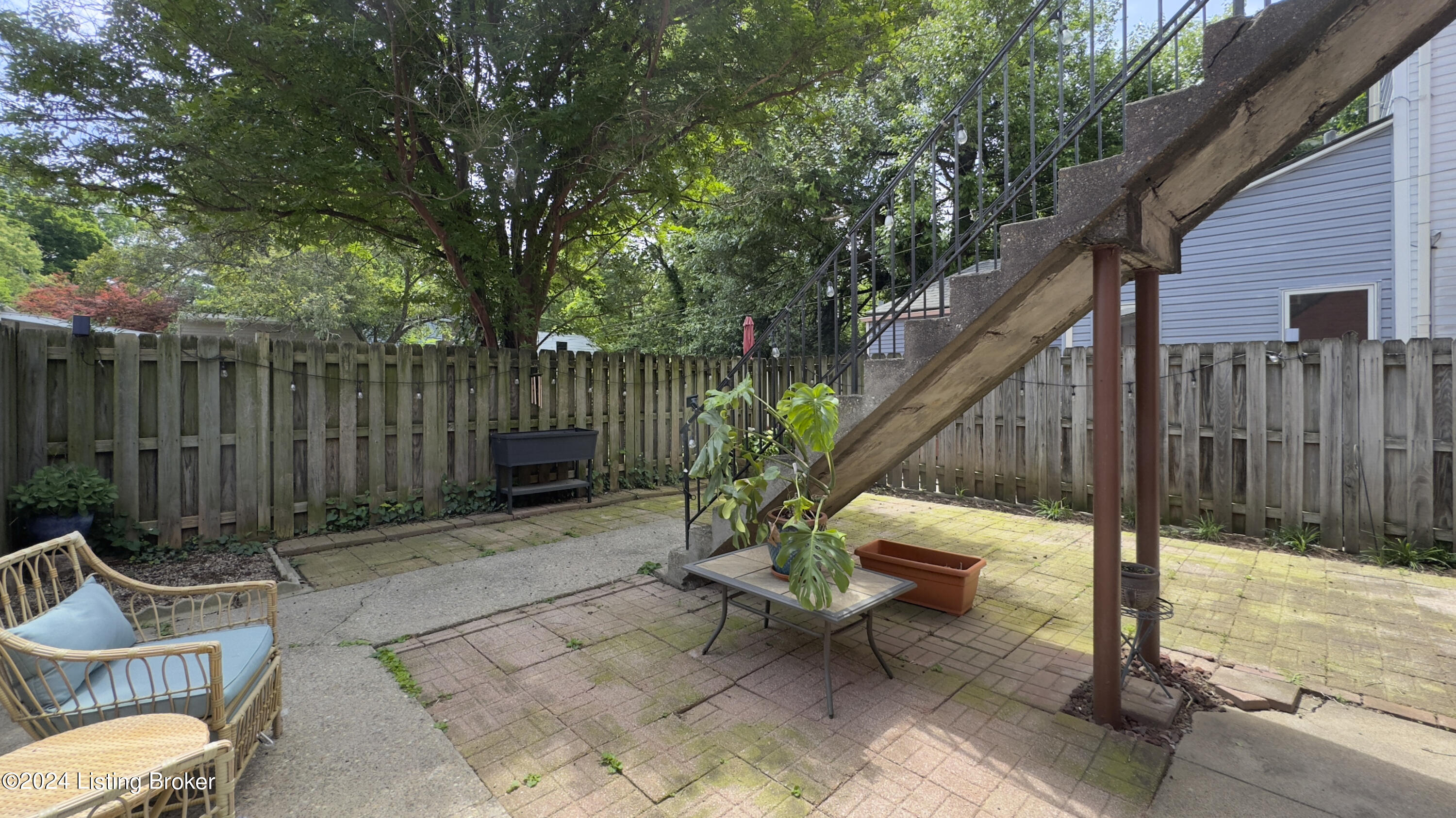 1430 Highland Ave