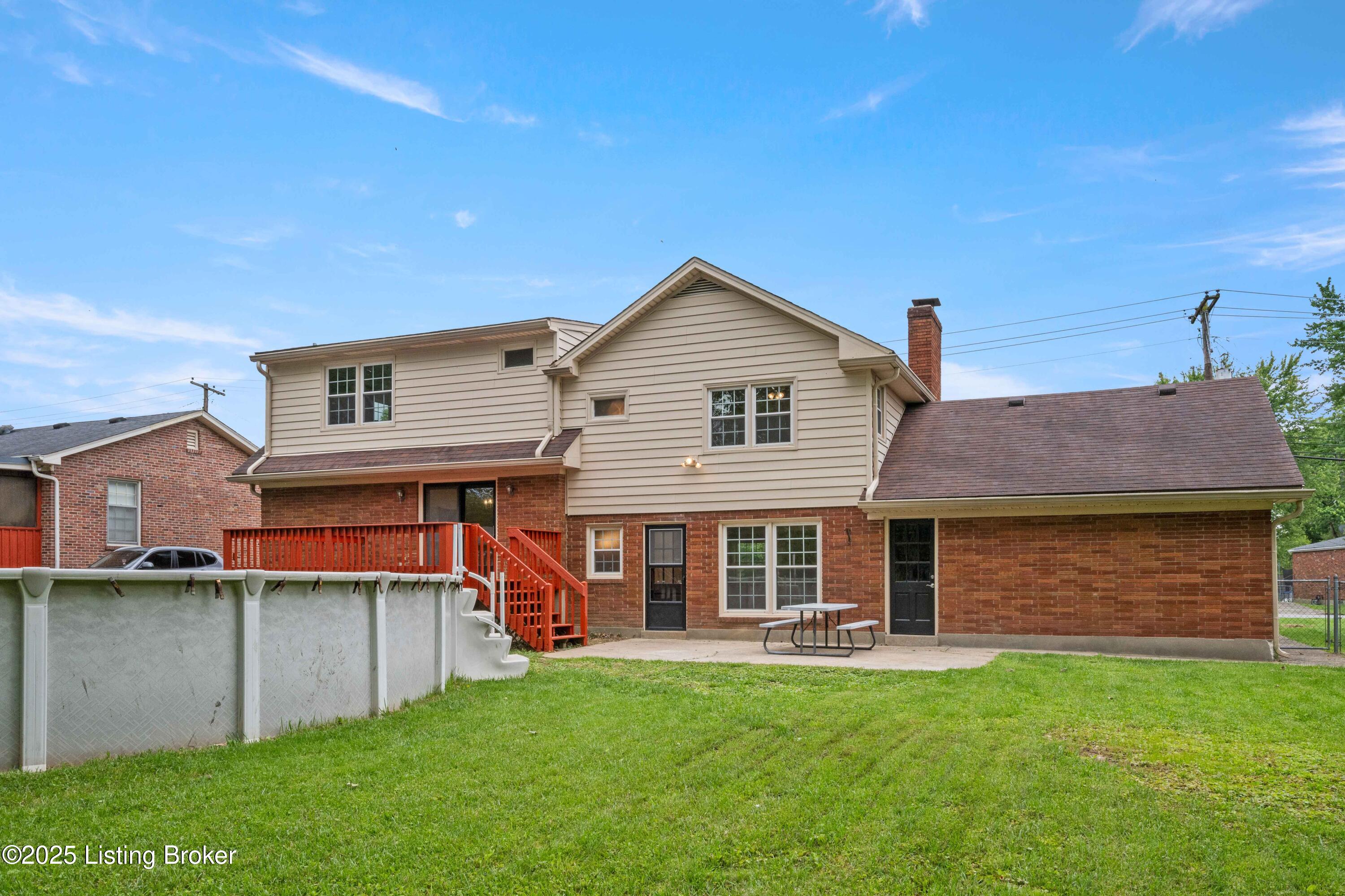 9707 Gateway Dr