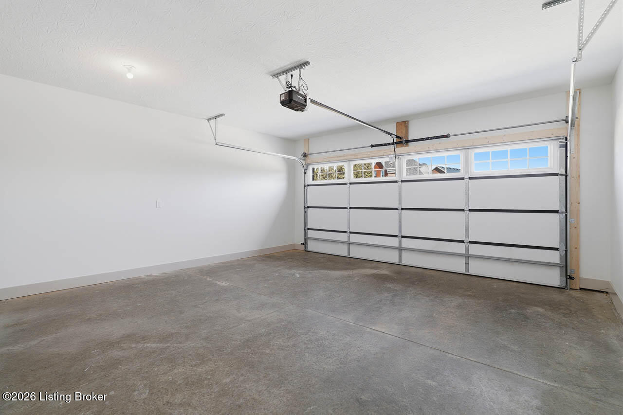105 Freeman Ave