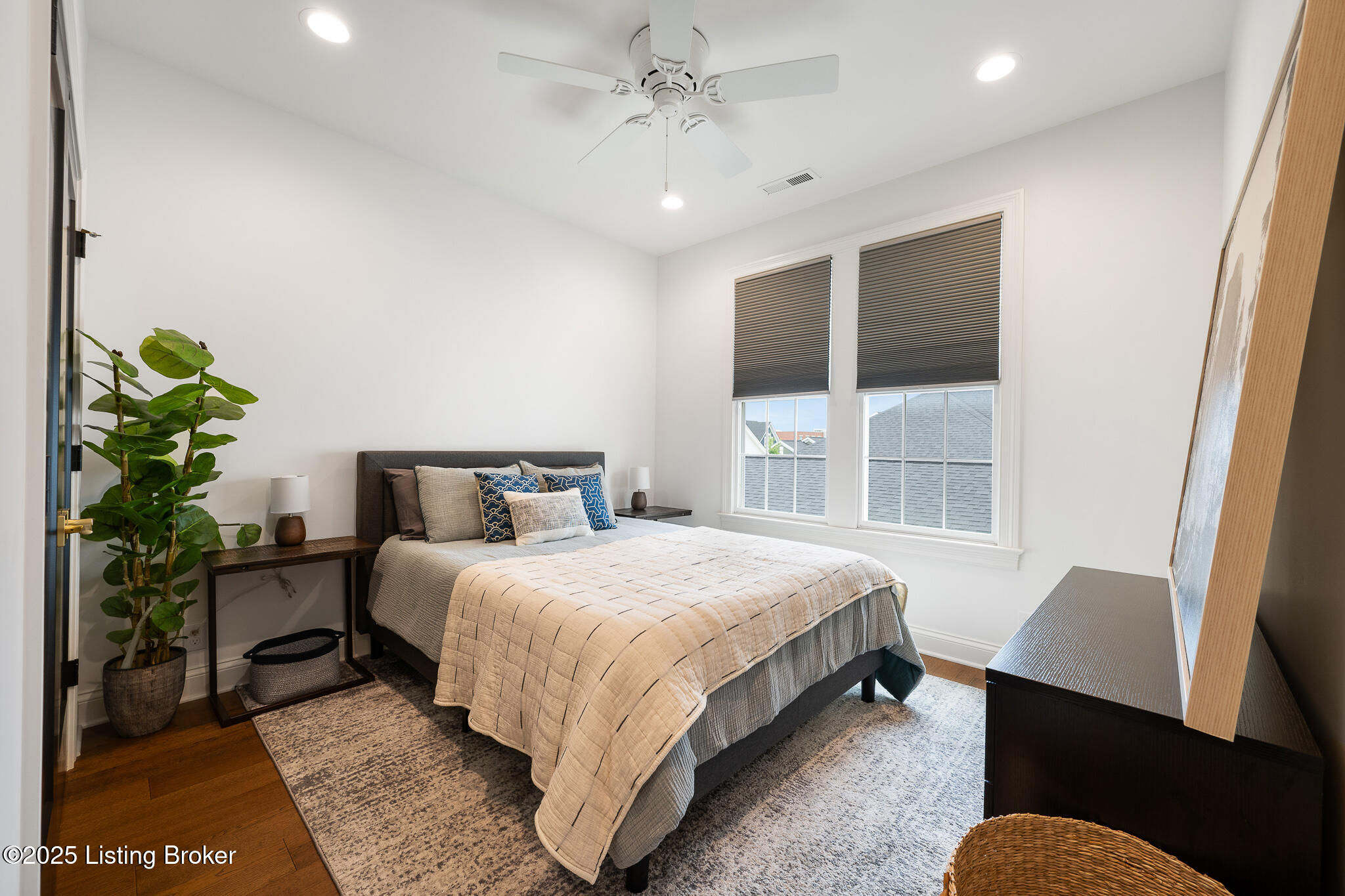 6225 Mistflower Cir