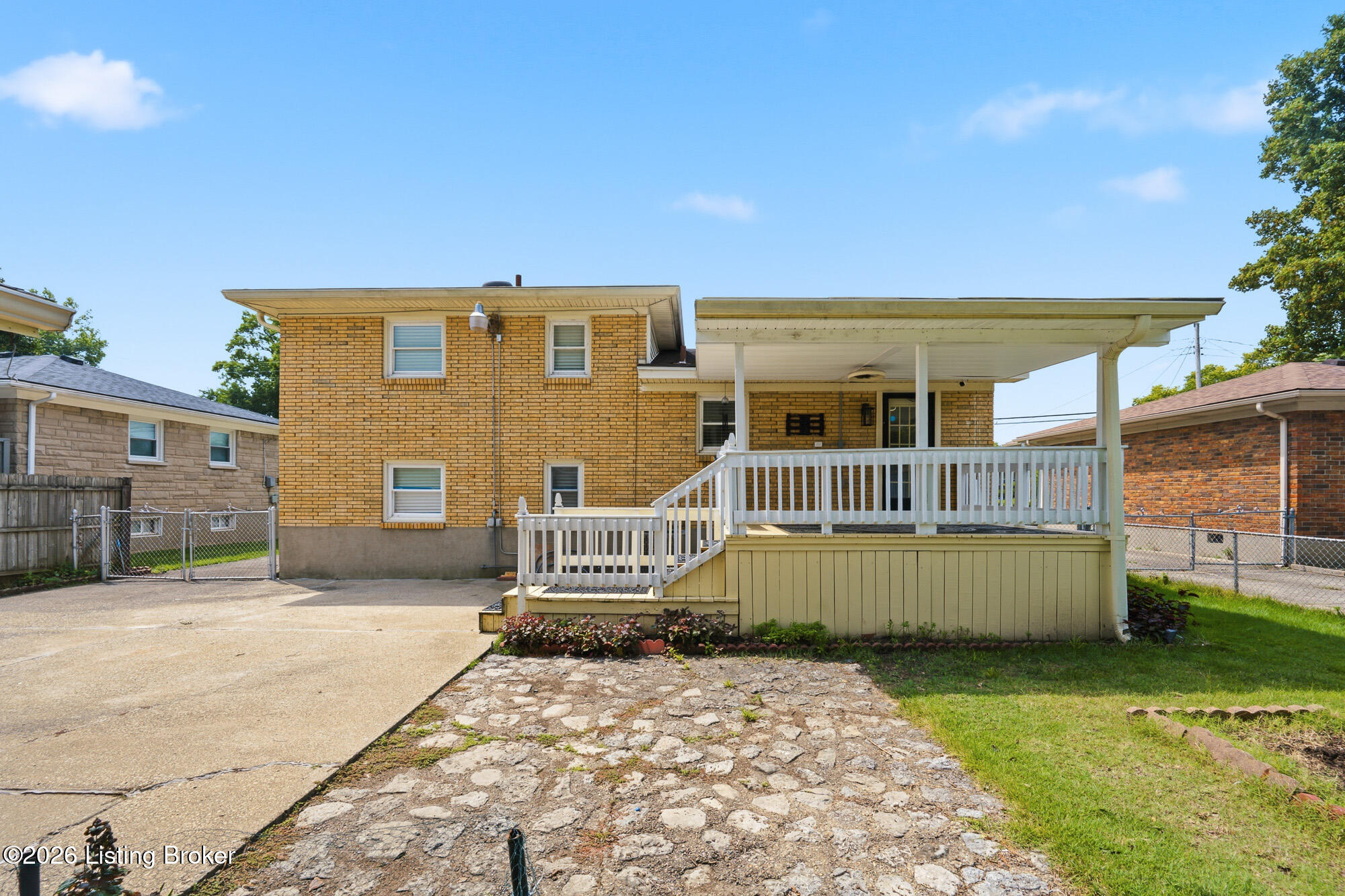 3511 Pineland Dr