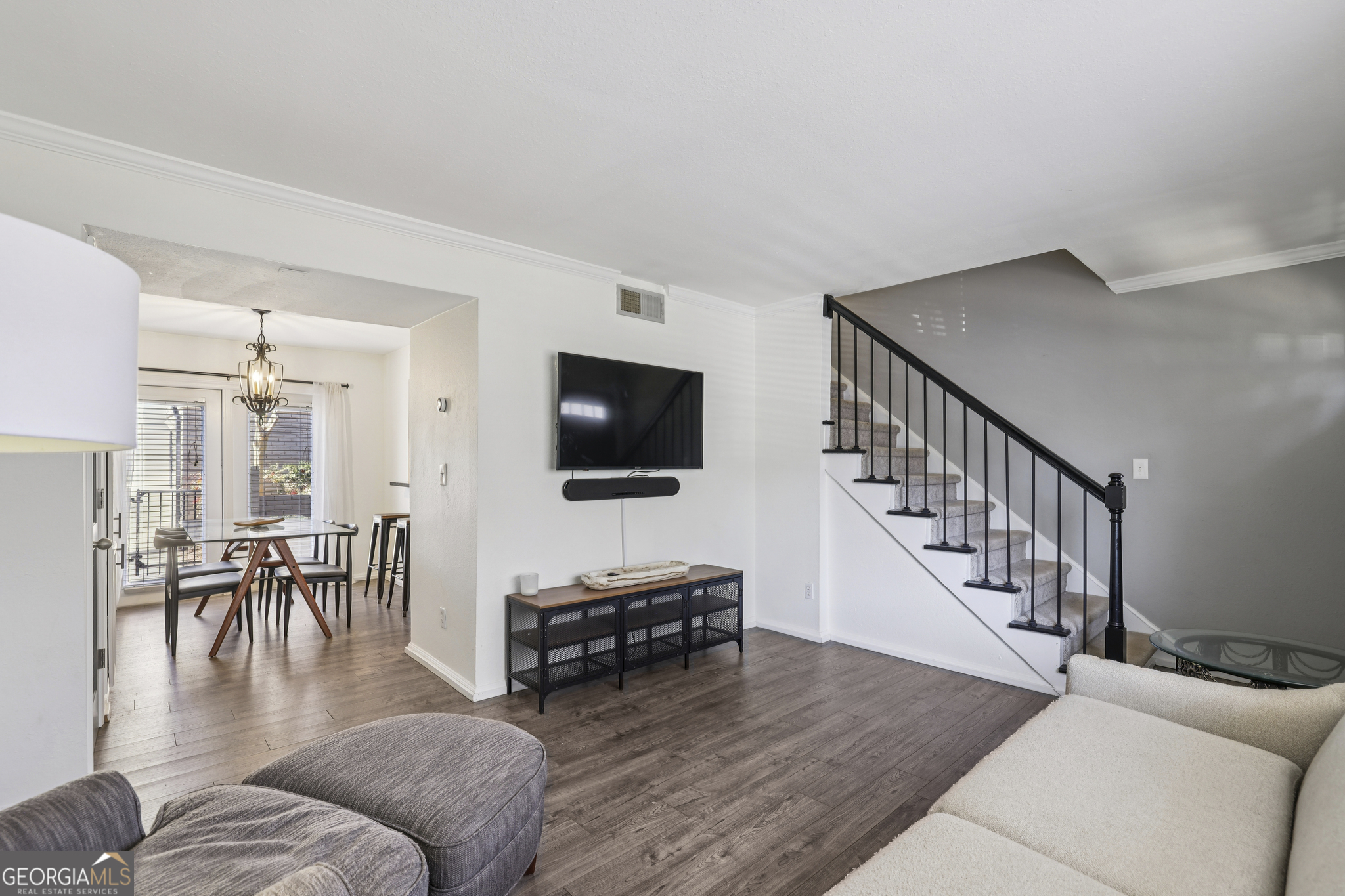 6940 Roswell Road # 21A