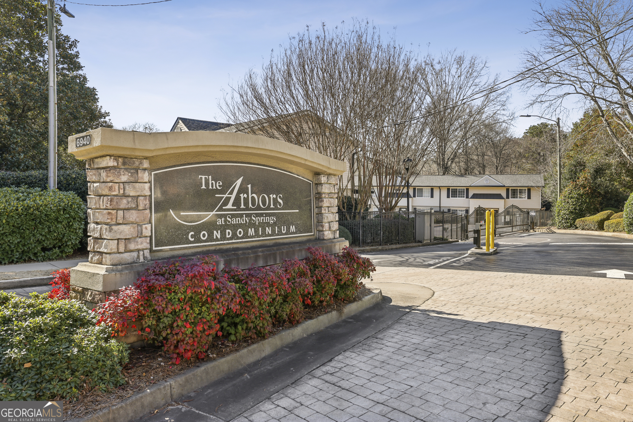 6940 Roswell Road # 21A