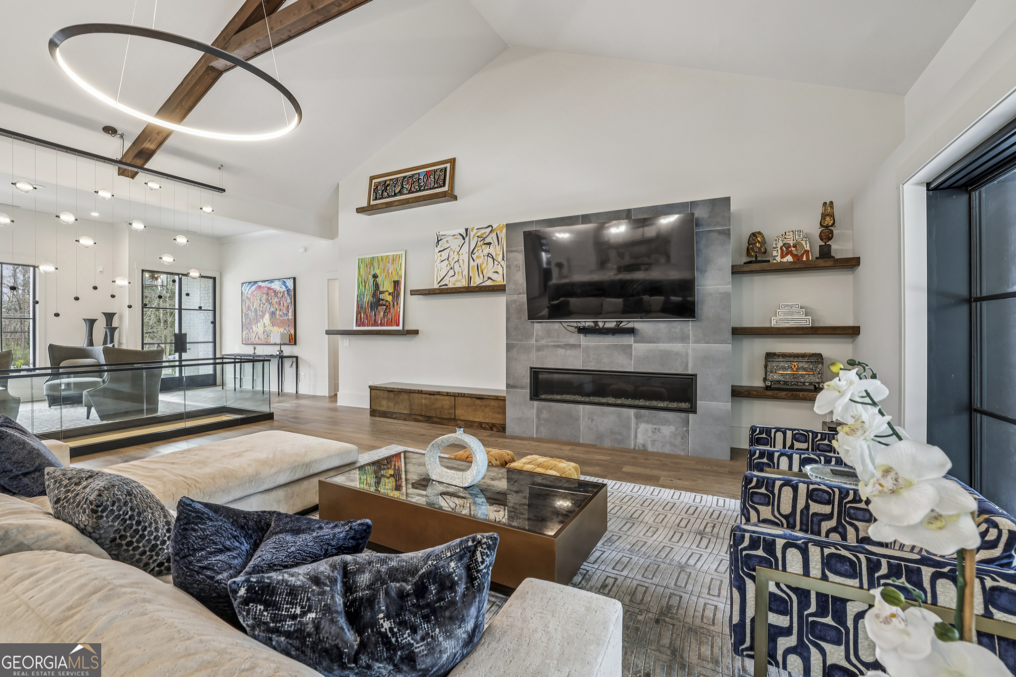 6055 Riverside Drive