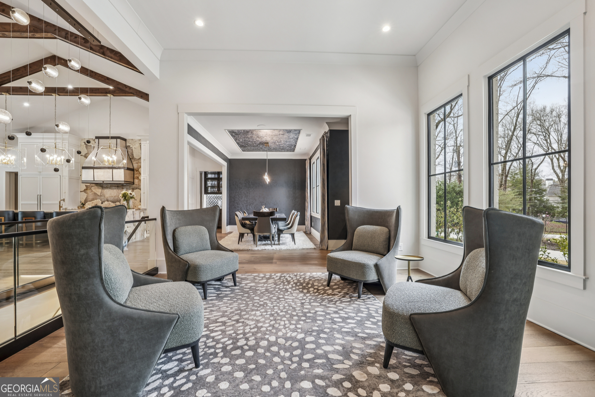 6055 Riverside Drive