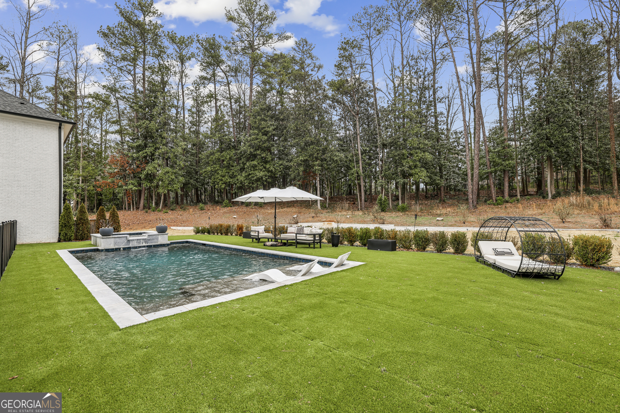 6055 Riverside Drive