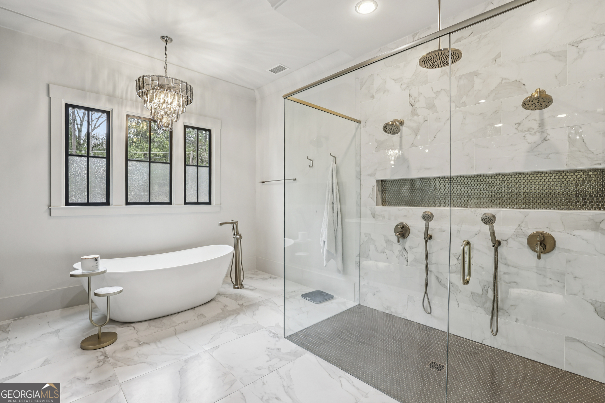 6055 Riverside Drive