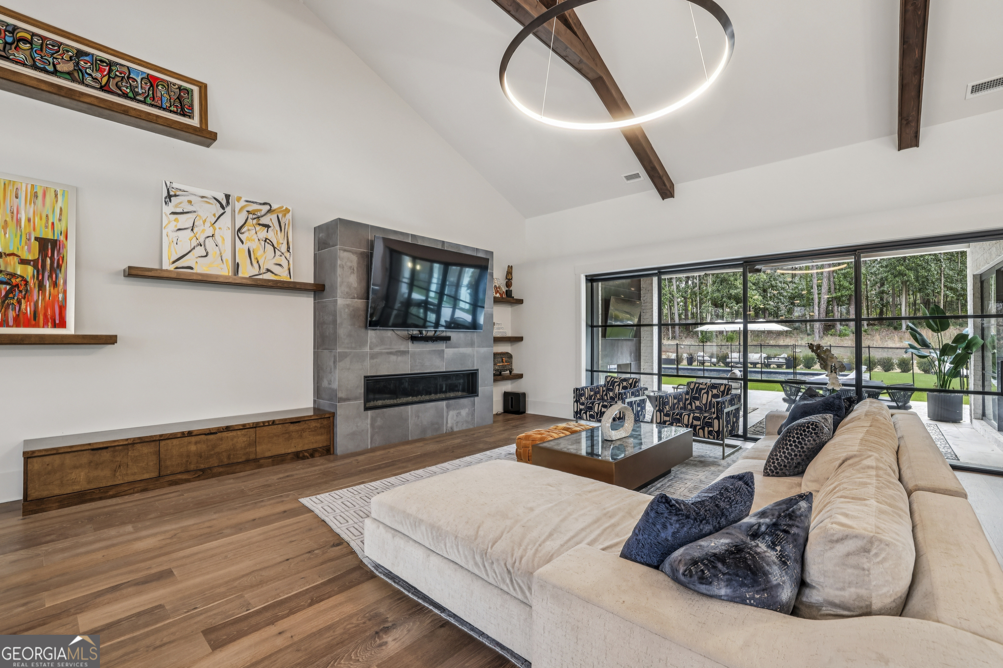 6055 Riverside Drive