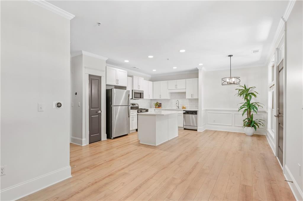 625 Piedmont Avenue NE Unit 105