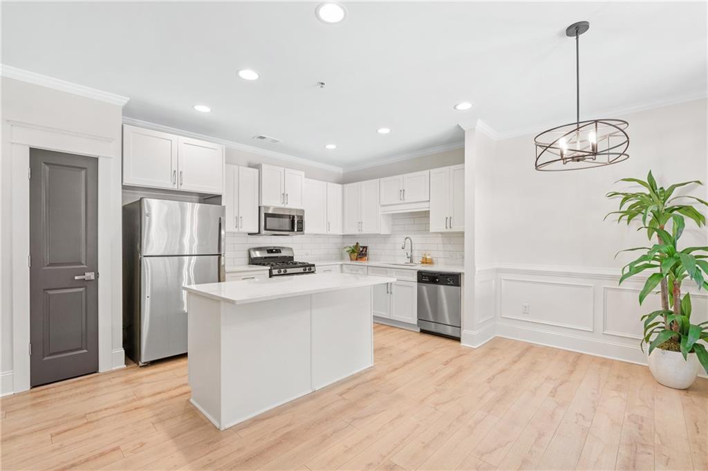 625 Piedmont Avenue NE Unit 105