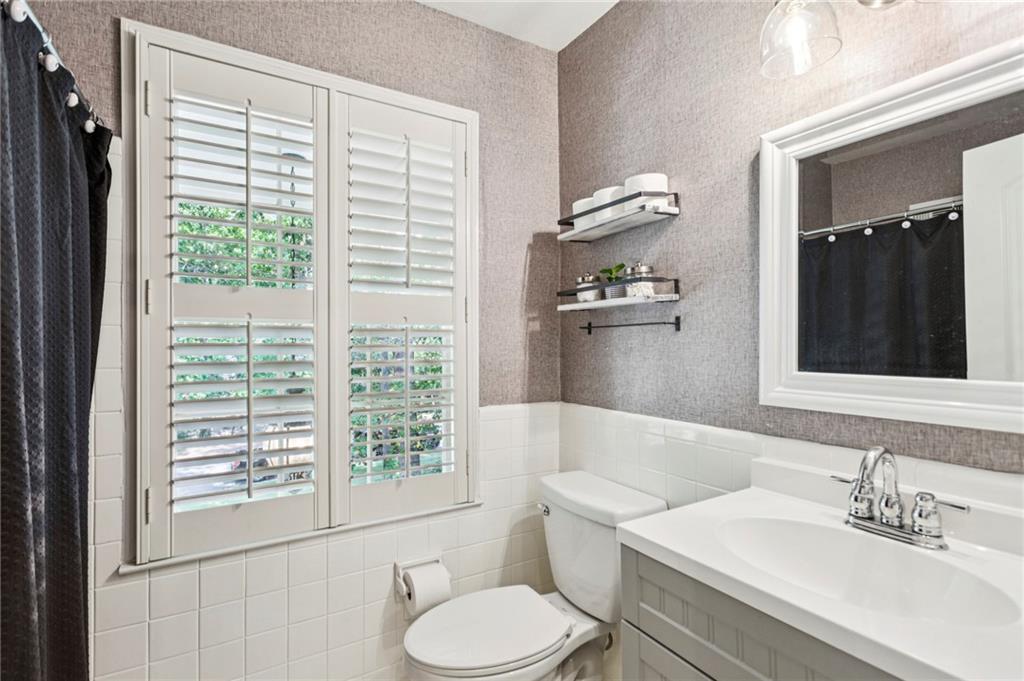 4056 Mcclatchey Circle NE