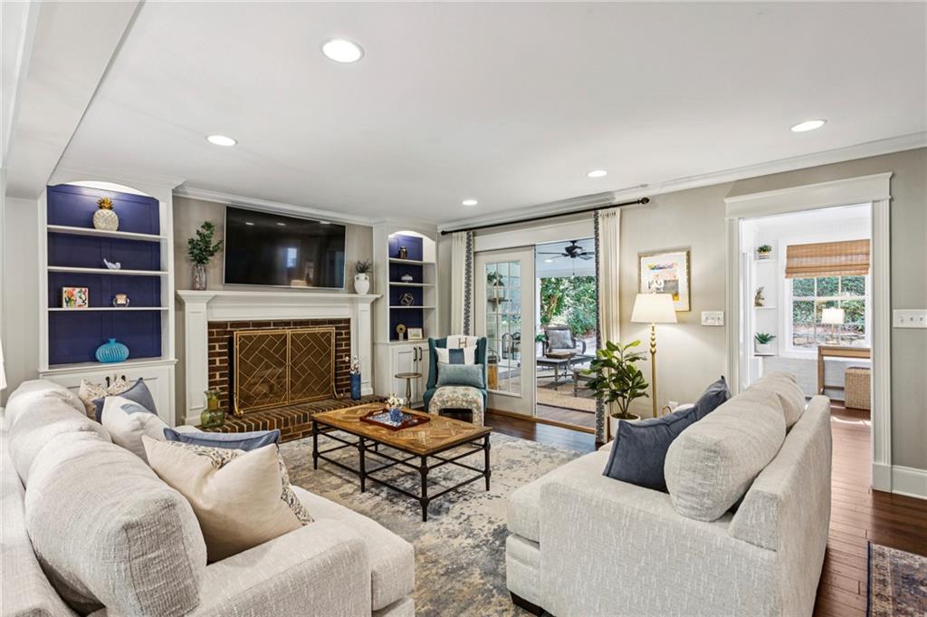 4056 Mcclatchey Circle NE