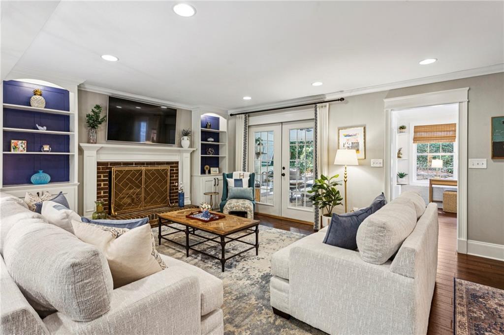 4056 Mcclatchey Circle NE