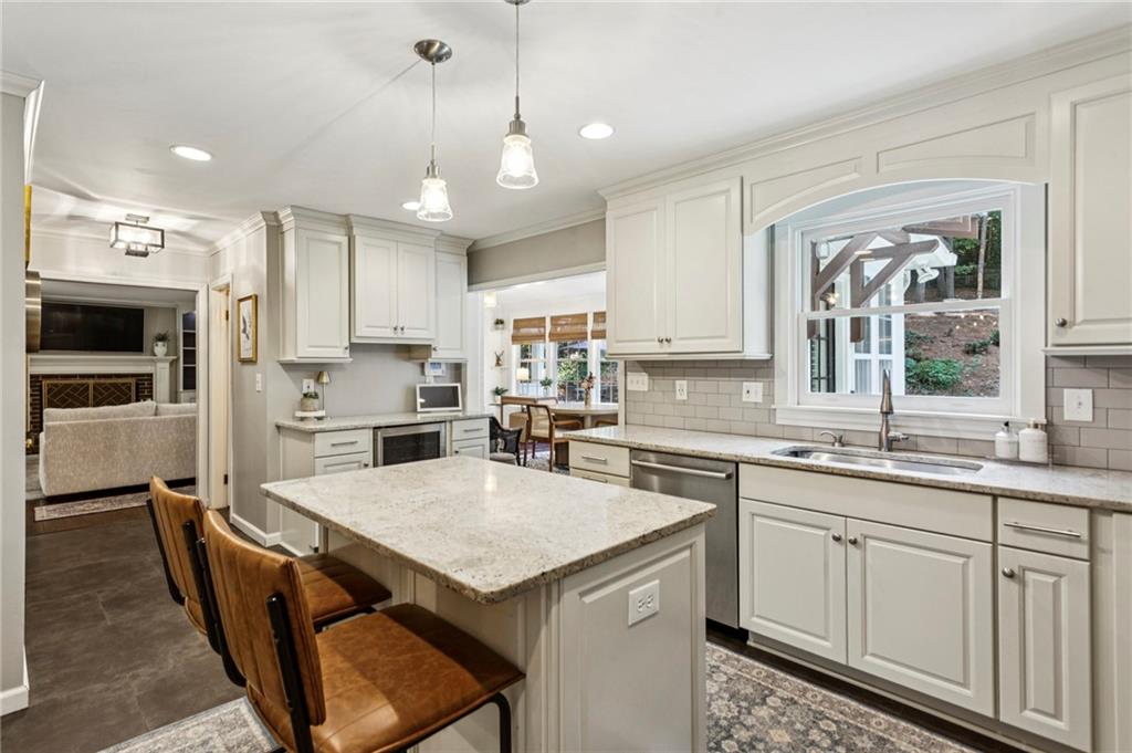 4056 Mcclatchey Circle NE