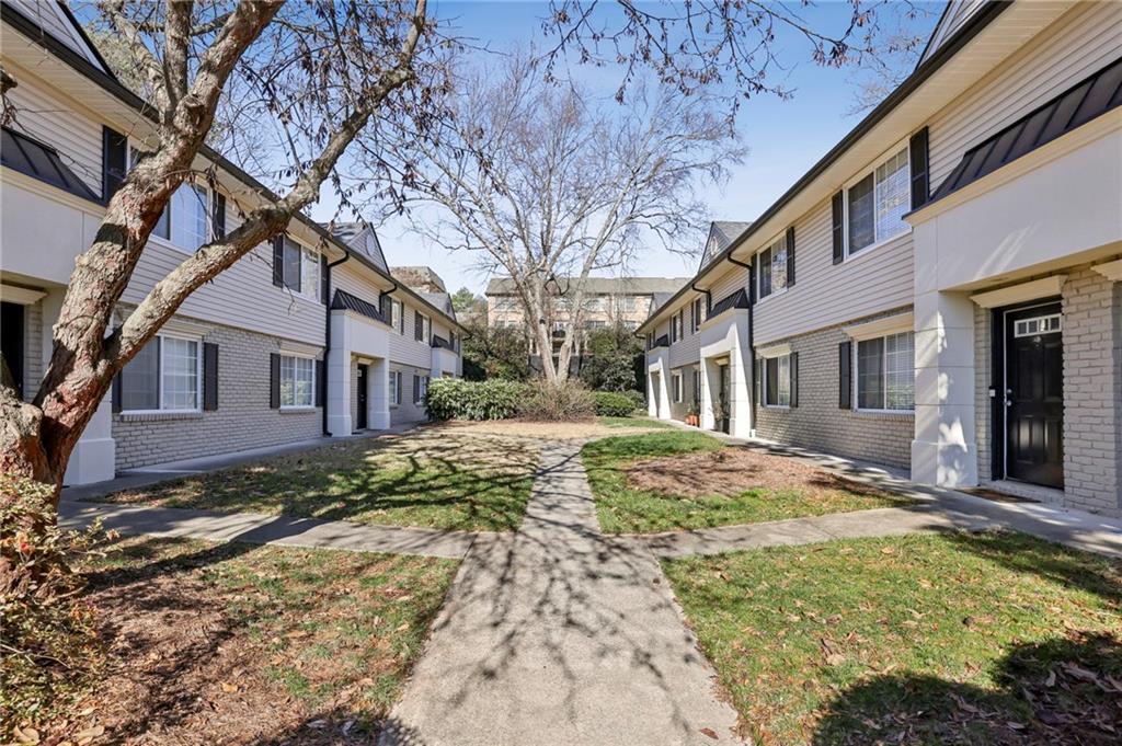 6940 Roswell Road Unit A21