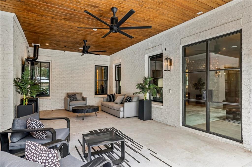 6055 Riverside Drive