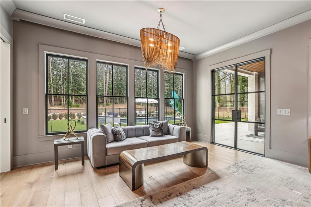 6055 Riverside Drive