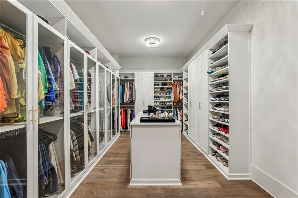 6055 Riverside Drive