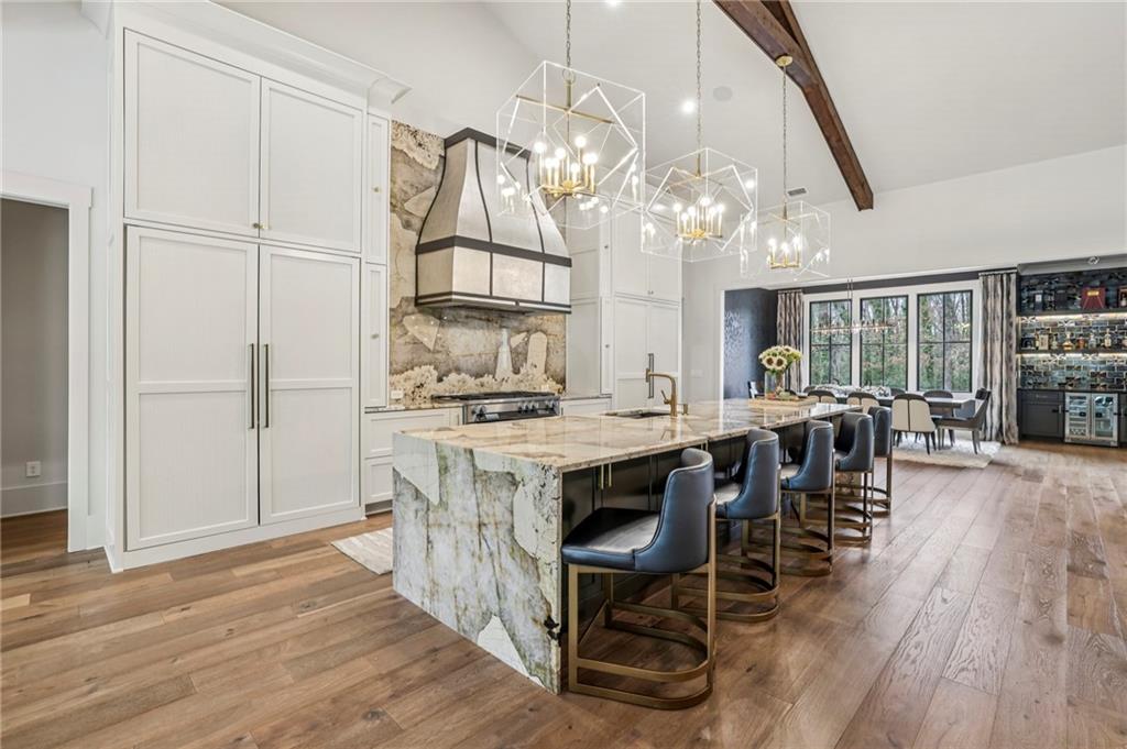 6055 Riverside Drive