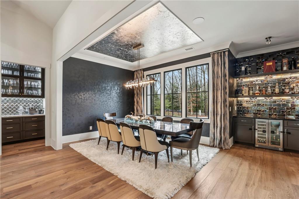 6055 Riverside Drive