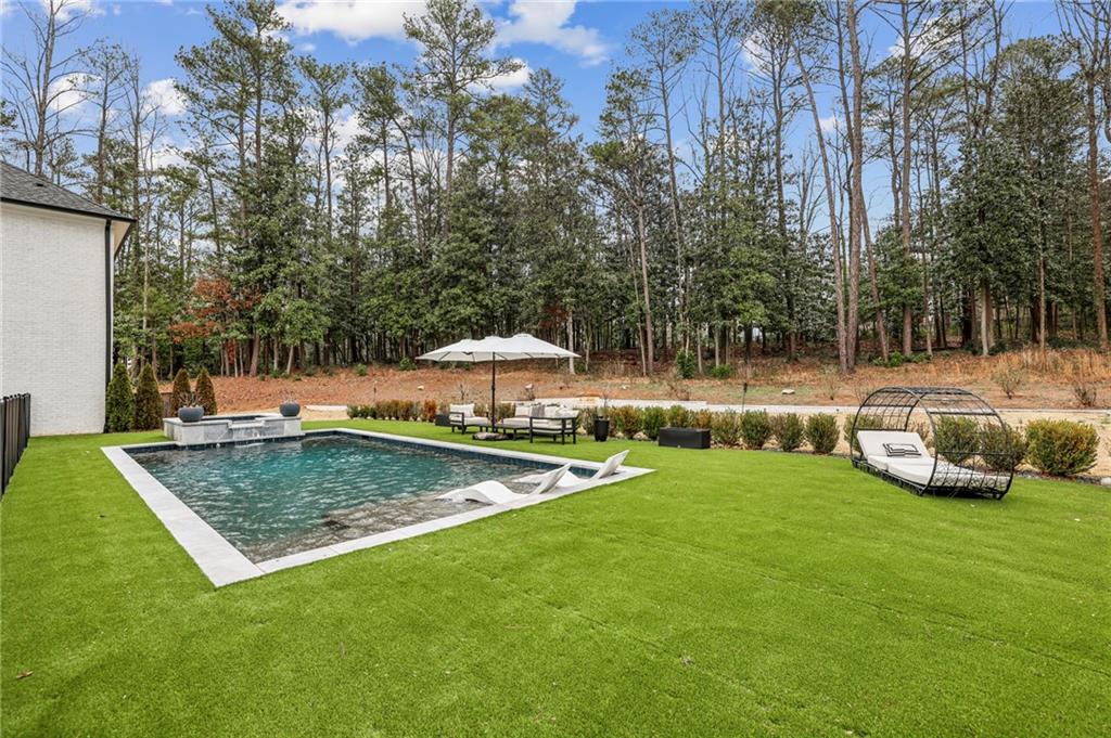 6055 Riverside Drive