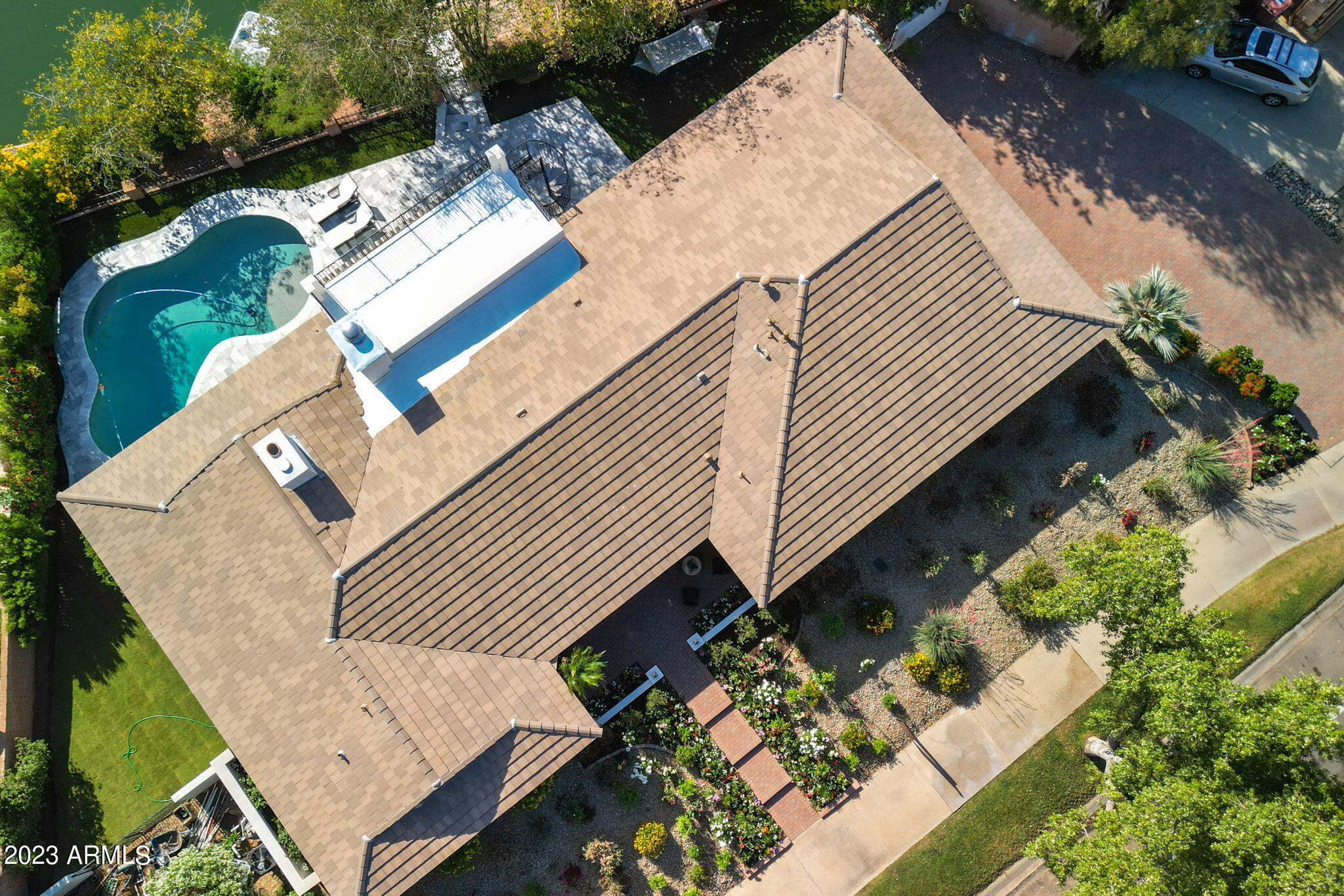 8113 N VIA DE LAGO