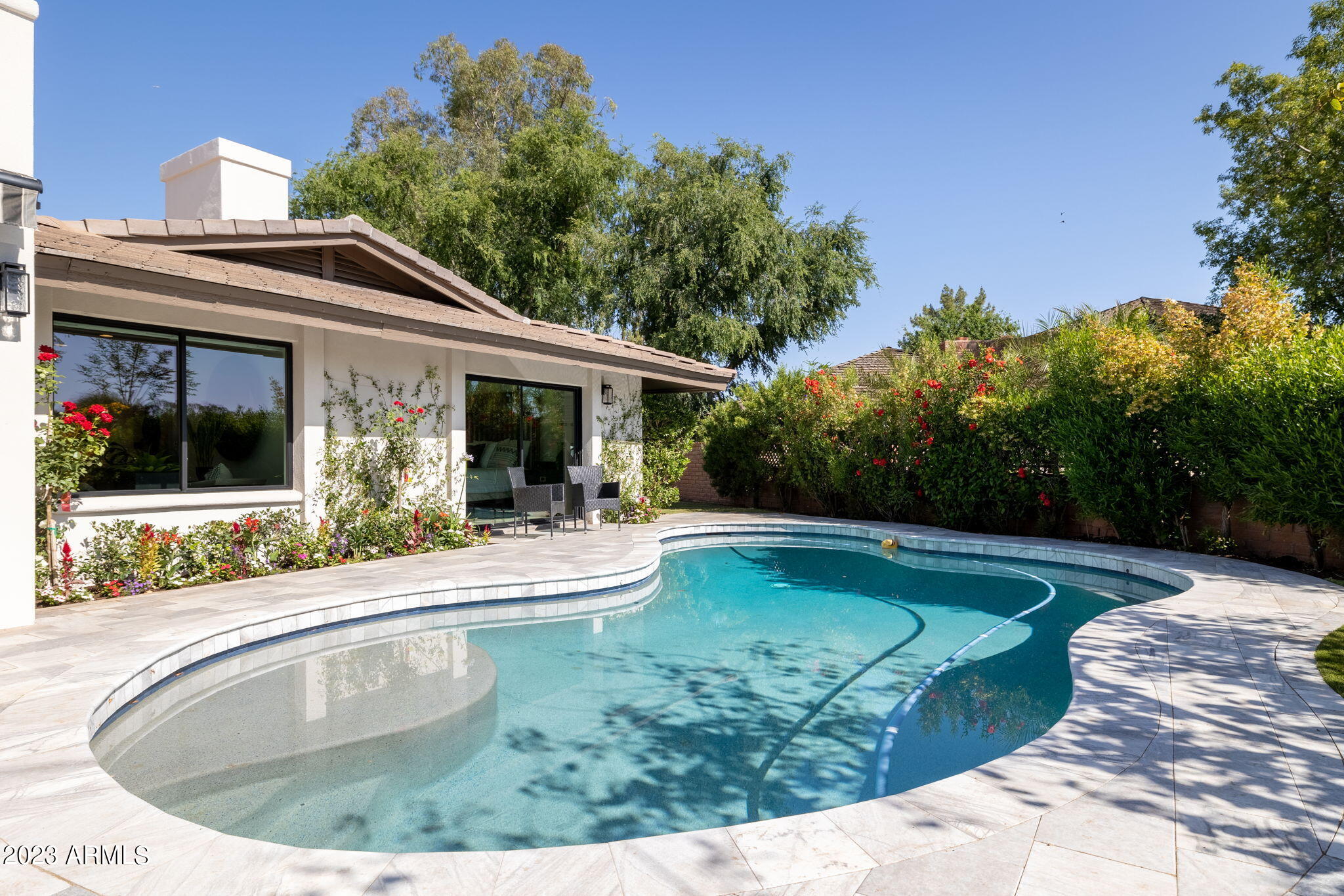 8113 N VIA DE LAGO