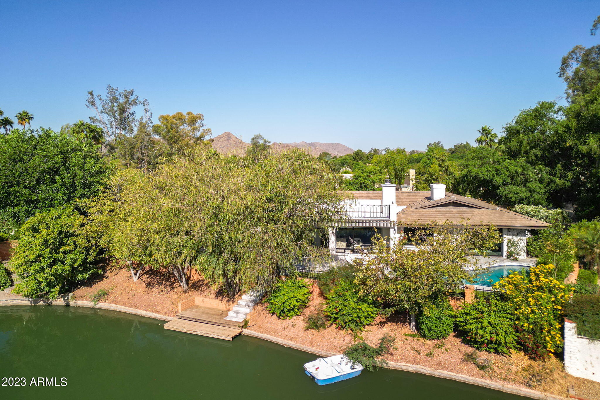 8113 N VIA DE LAGO