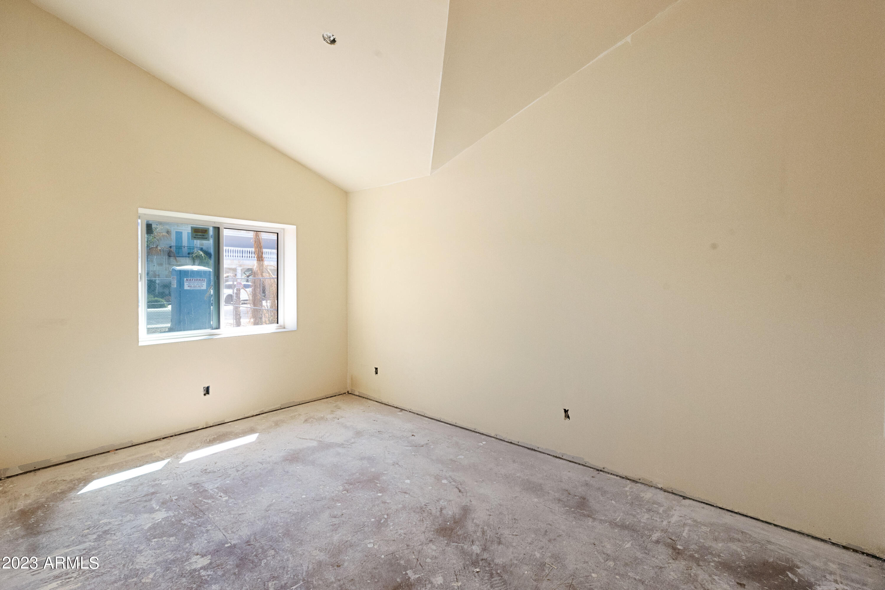 5410 E VERDE Lane