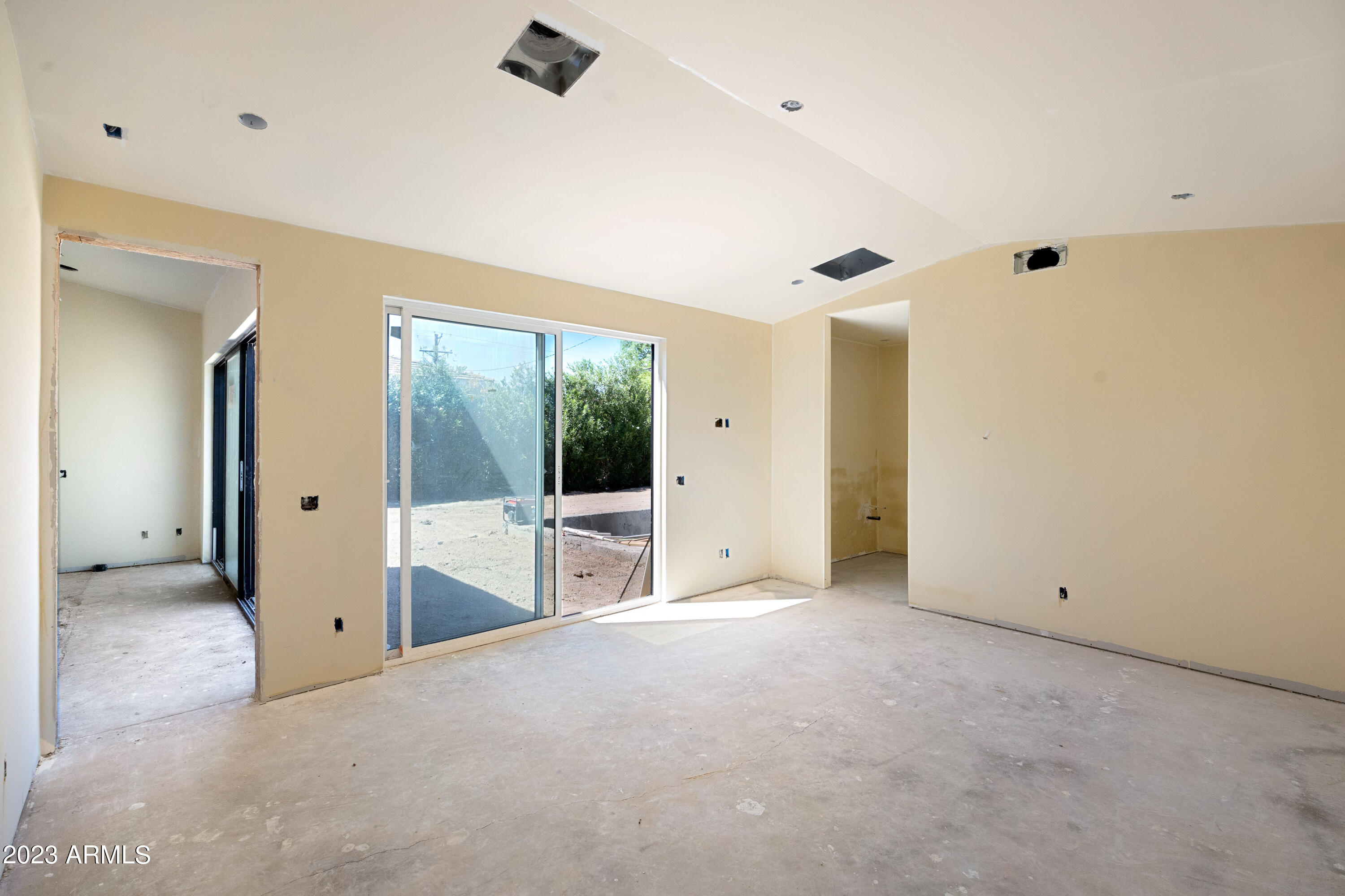 5410 E VERDE Lane