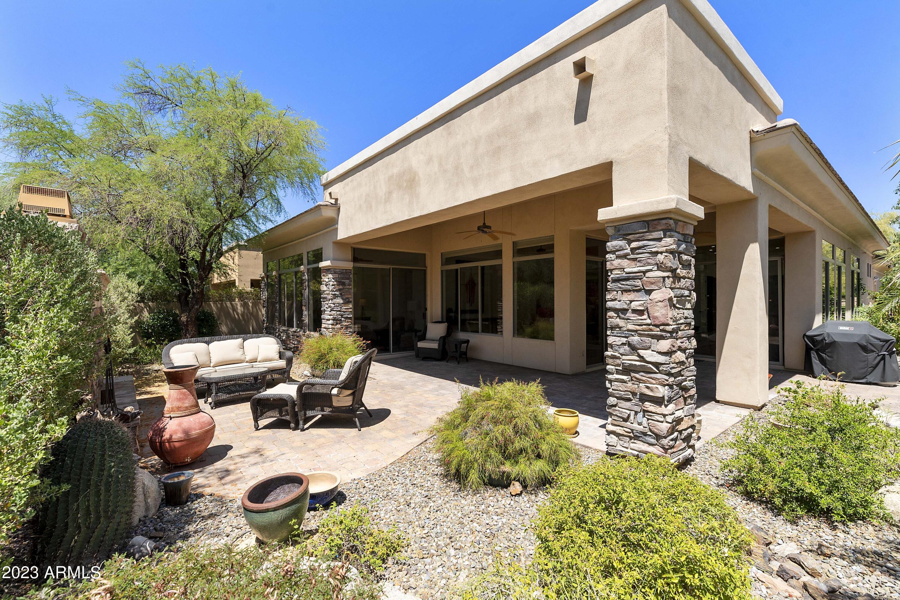 8461 E DIAMOND RIM Drive