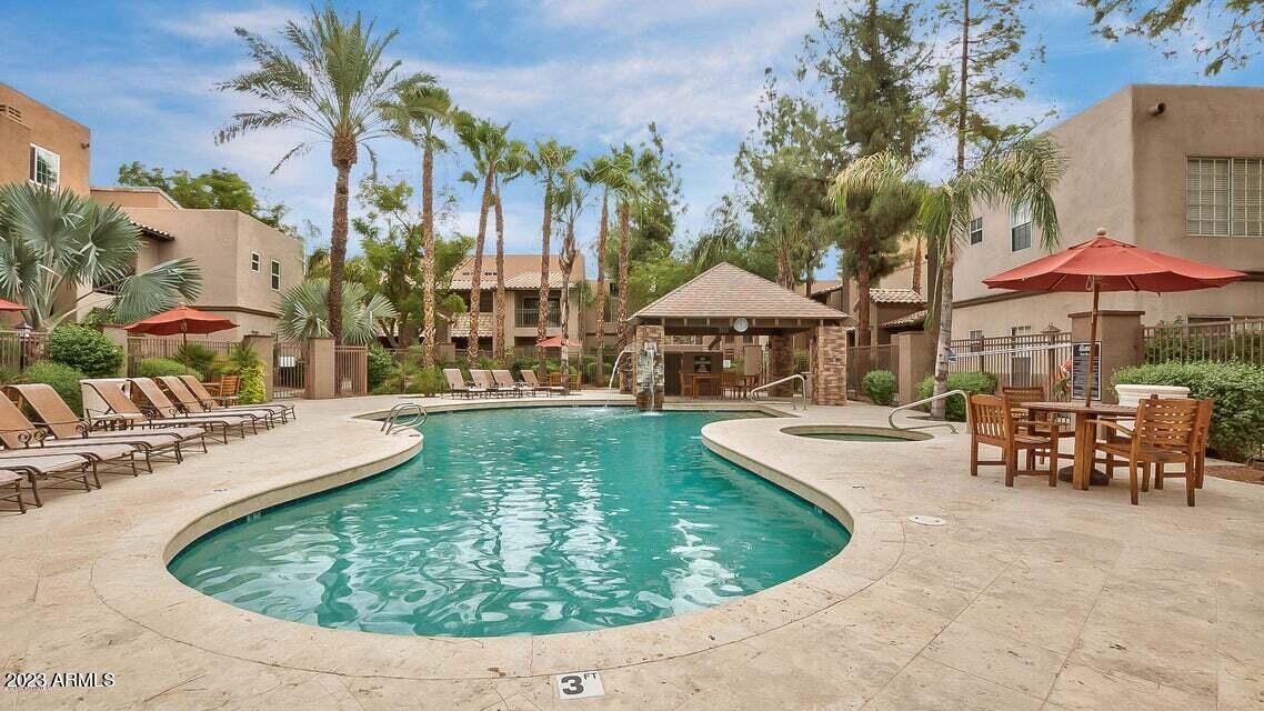 14145 N 92ND Street, 2130