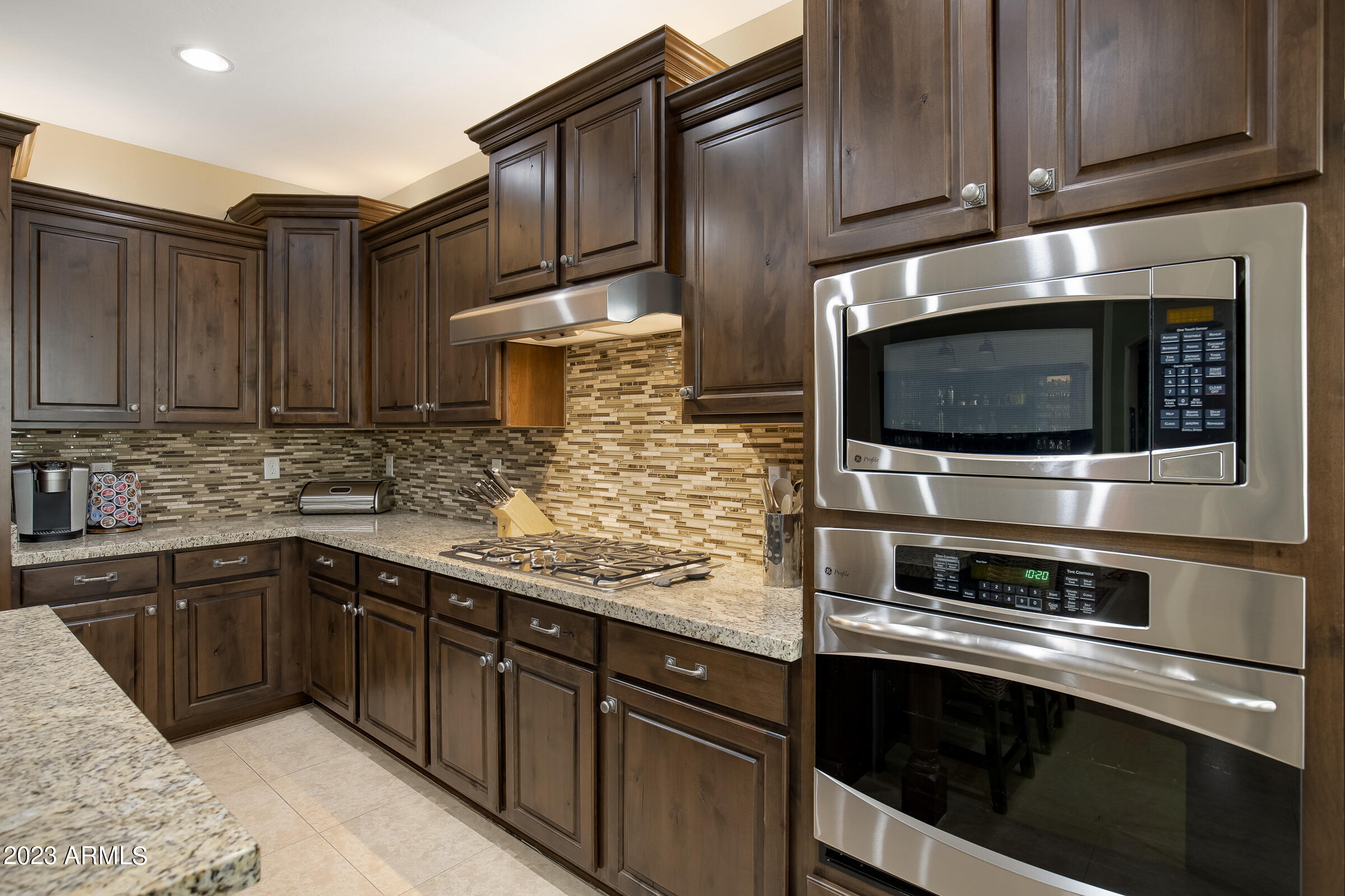 1777 W OCOTILLO Road, 37