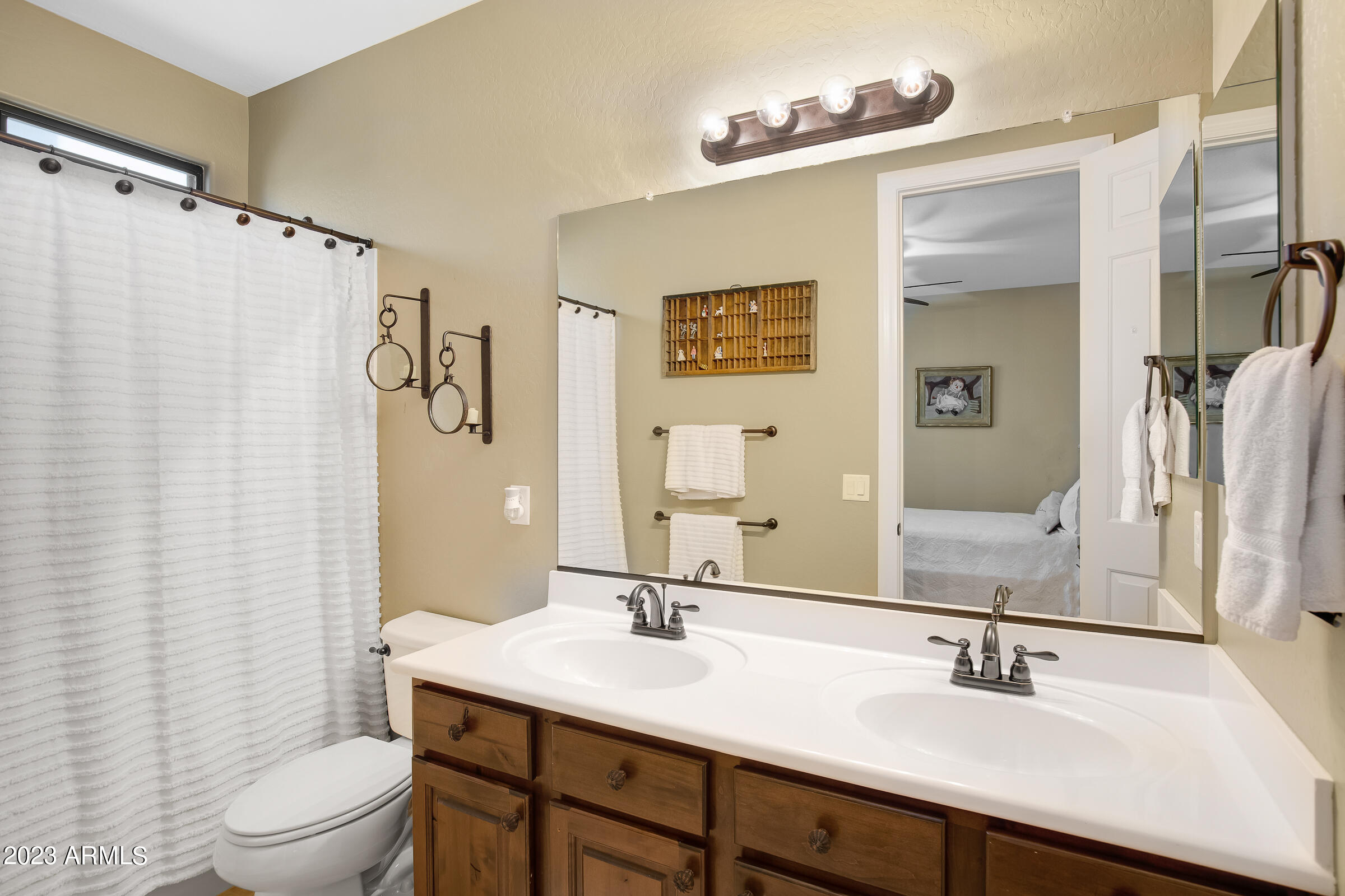 1777 W OCOTILLO Road, 37
