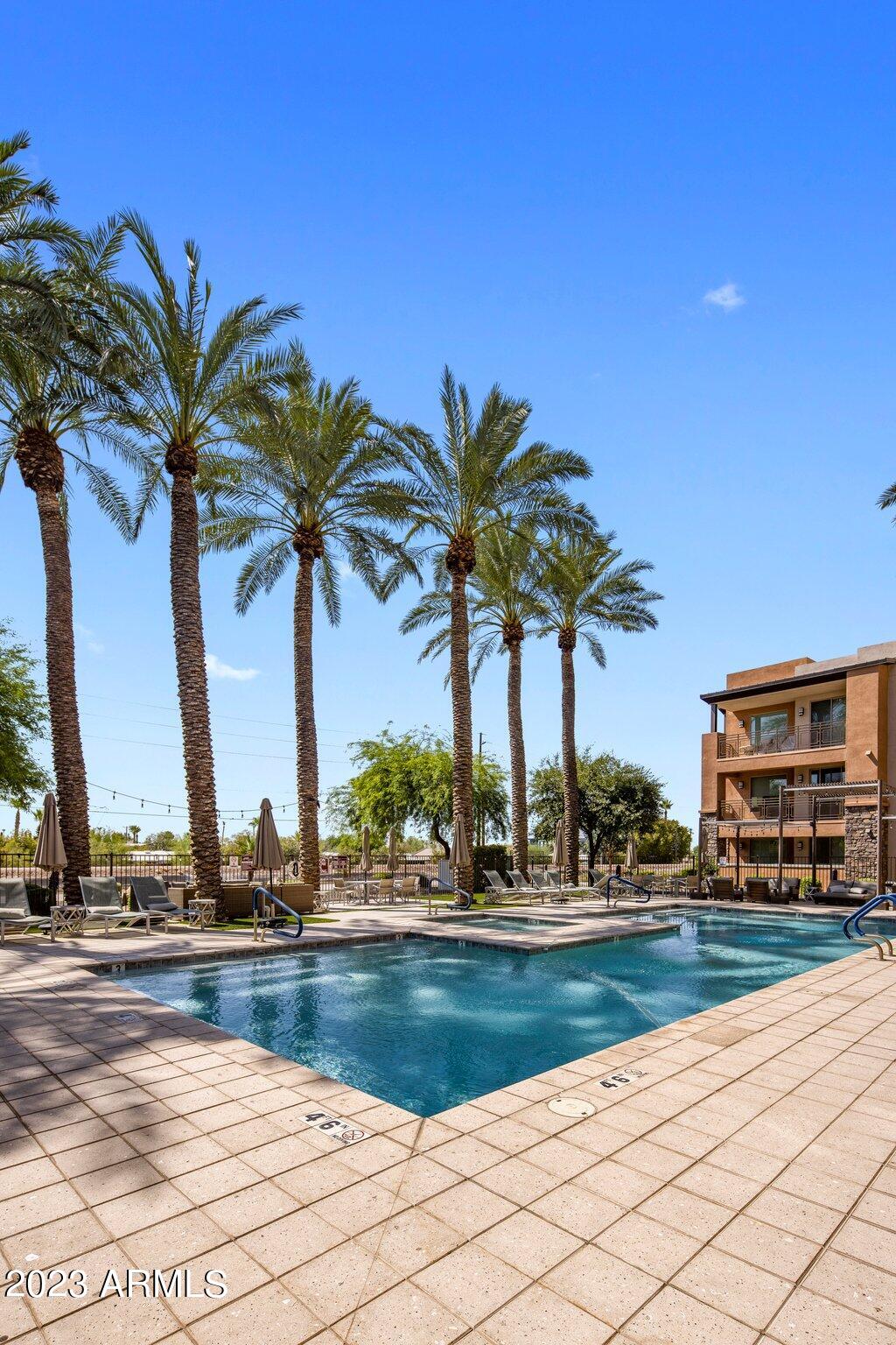 4803 N WOODMERE FAIRWAY, 3010