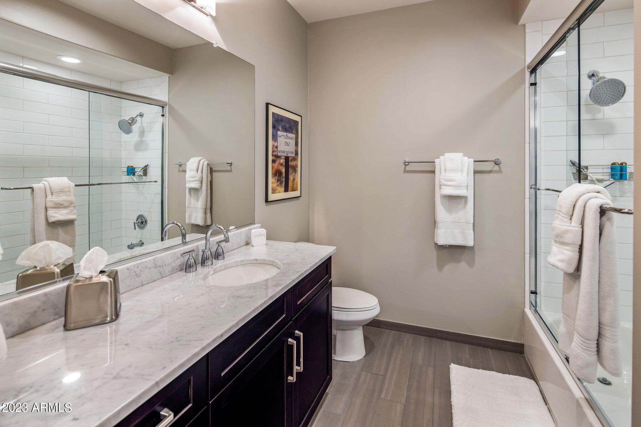 4803 N WOODMERE FAIRWAY, 3010