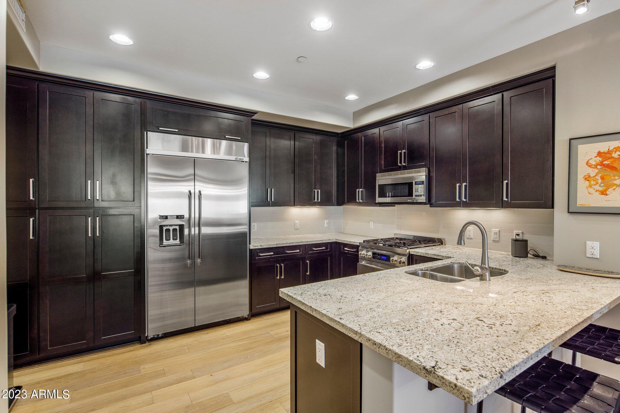 4803 N WOODMERE FAIRWAY, 3010