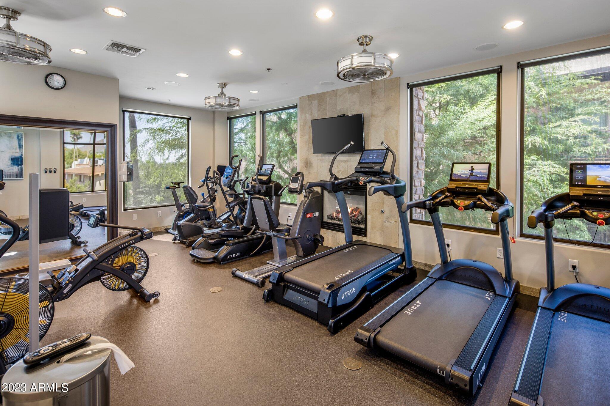 4803 N WOODMERE FAIRWAY, 3010