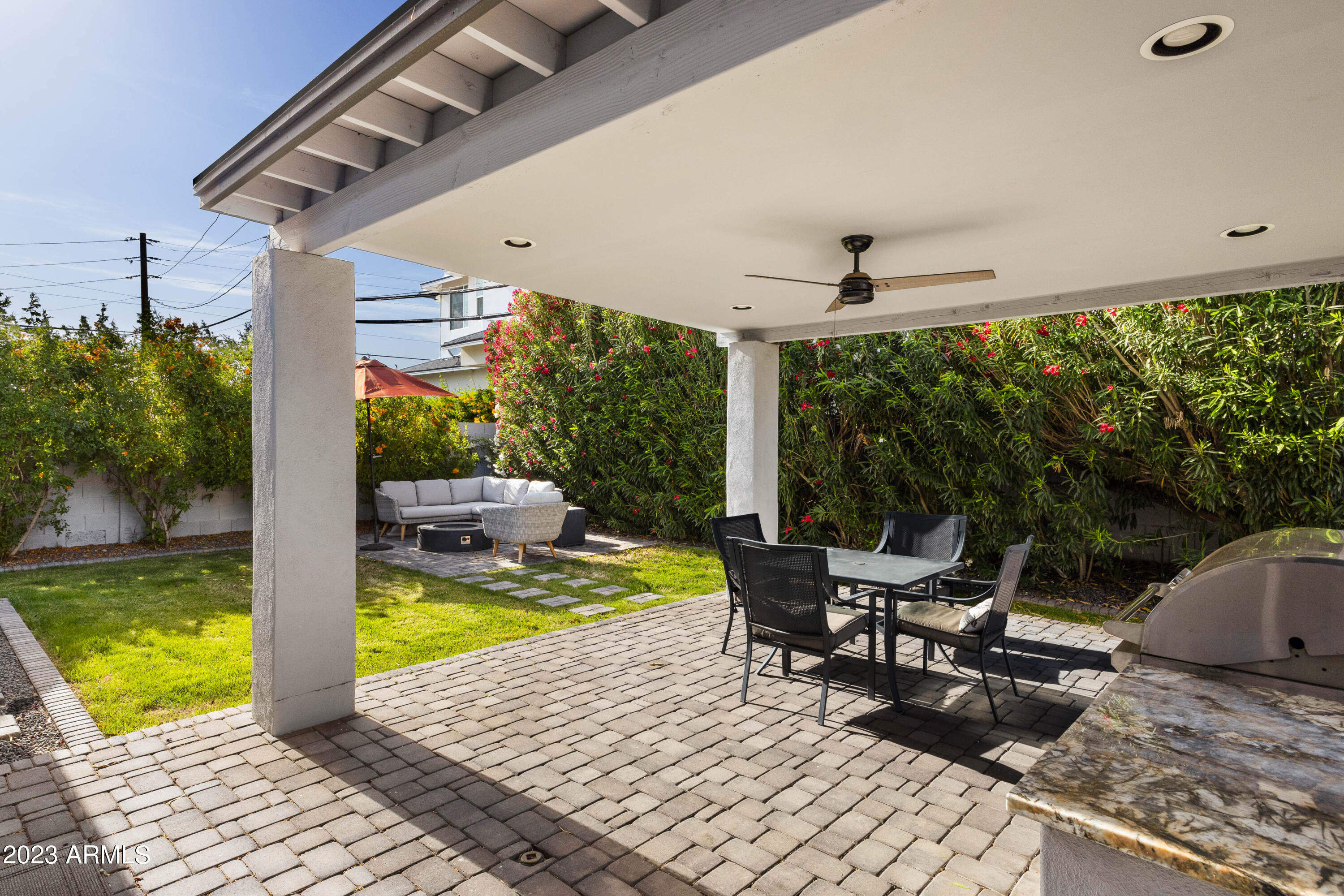 4008 E FAIRMOUNT Avenue