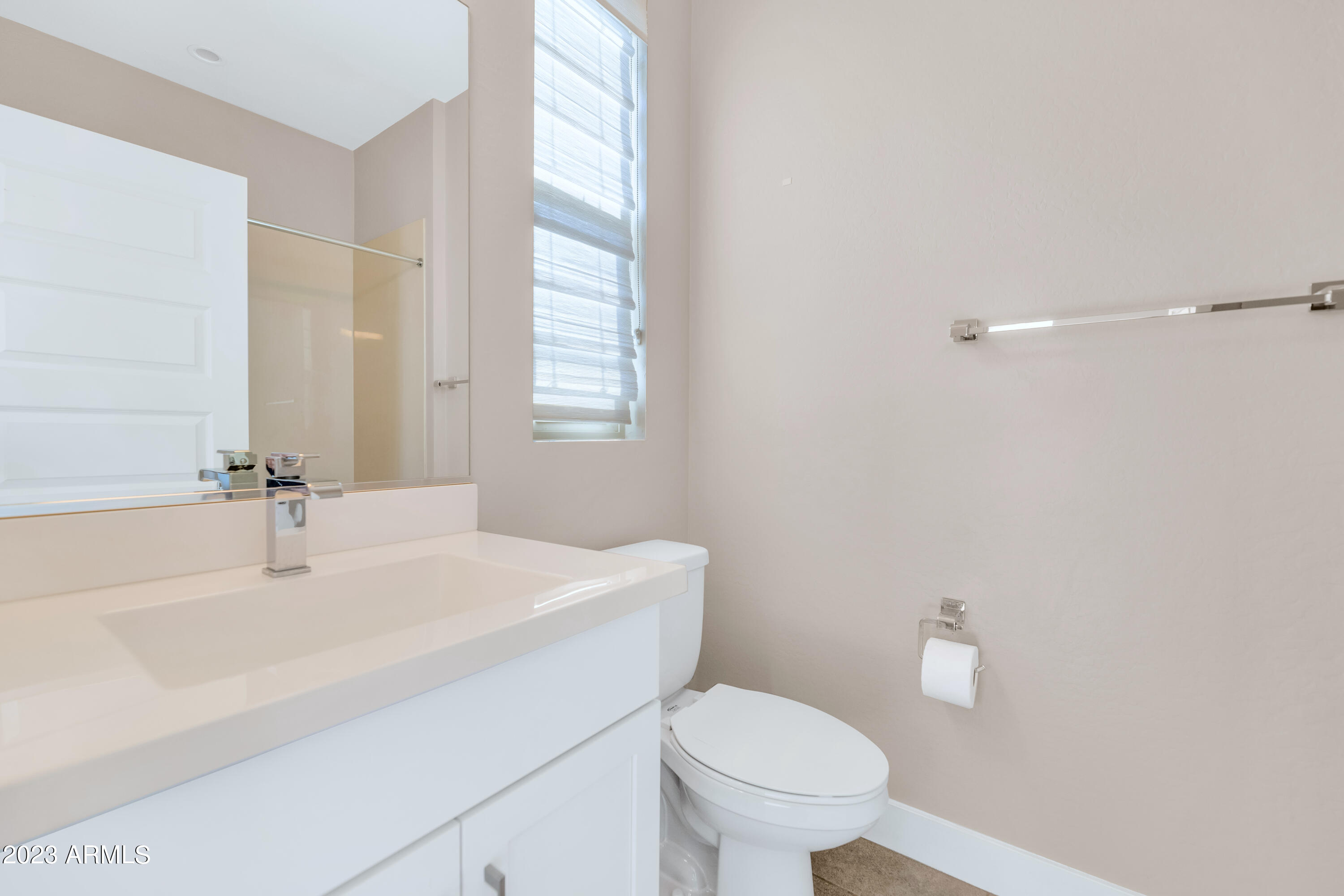 820 N 8TH Avenue, 13